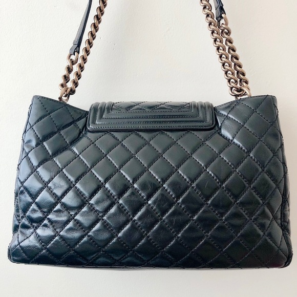 🔥SOLD🔥🖤CHANEL Glazed Calfskin Quilted Boy Tote - Picture 5 of 9